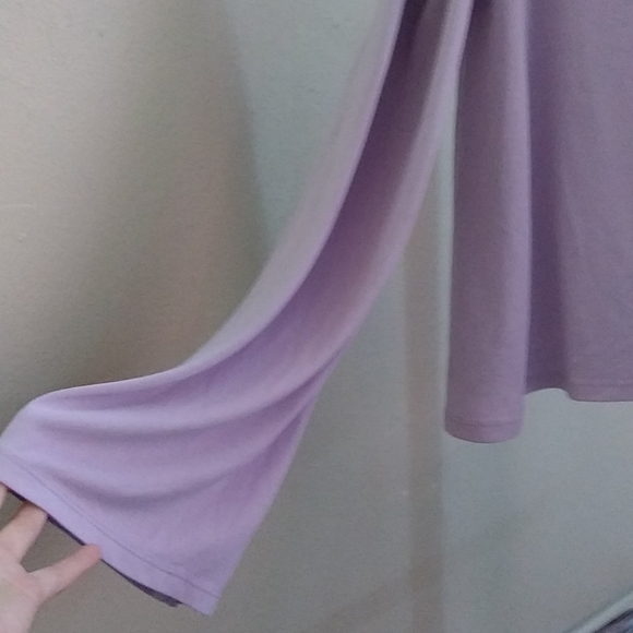 Cold shoulder criss cross lilac long sleeve Tee - Picture 3 of 3